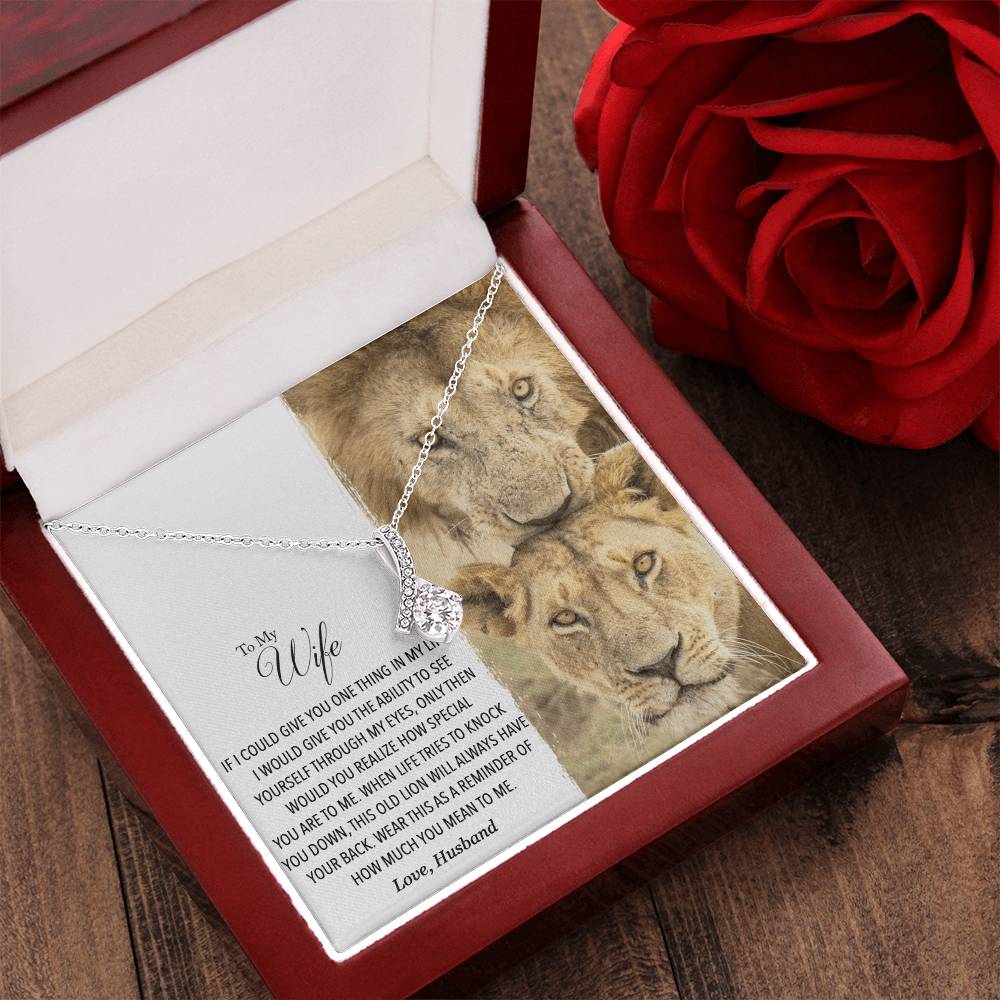 To My Wife - This Old Lion Will Always Have Your Back Alluring Beauty Necklace