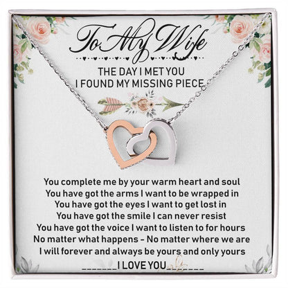 To My Wife Interlocking Hearts Necklace Message Card