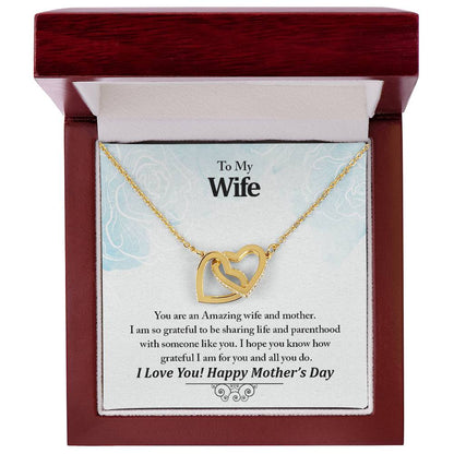 To My Wife Your An Amazing Wife And Mother Never-Ending Love Necklace Interlocking Hearts Necklace
