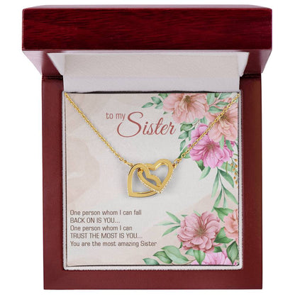 Collection Sister - Most Amazing Sister - Interlocking Hearts Necklace