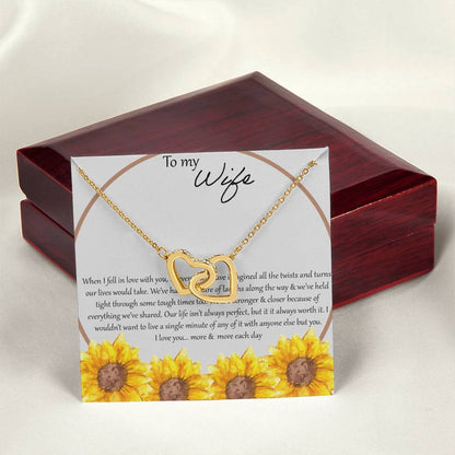 To My Wife When I Fell In Love With You - Daisy Interlocking Hearts Necklace