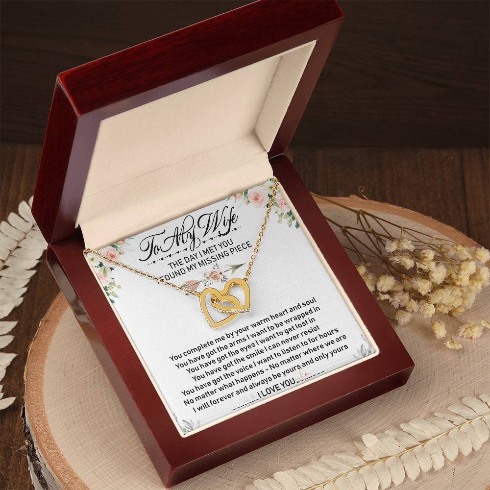 To My Wife Interlocking Hearts Necklace Message Card