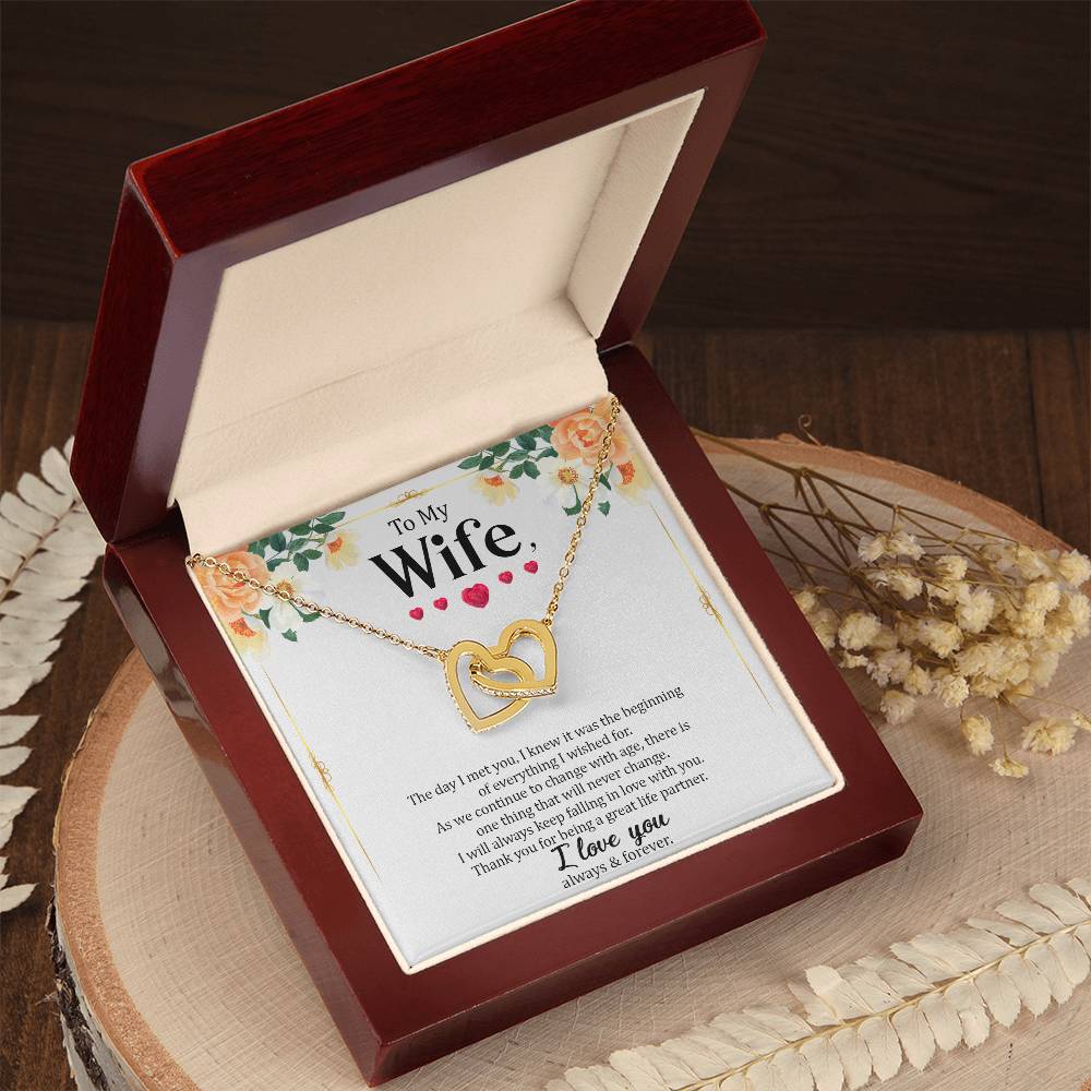 Collection Wife - Interlocking Hearts Interlocking Hearts Necklace