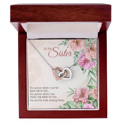 Collection Sister - Most Amazing Sister - Interlocking Hearts Necklace