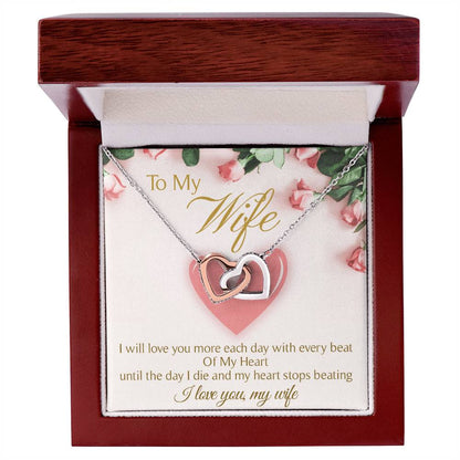 To My Wife Interlocking Hearts Necklace Message Card