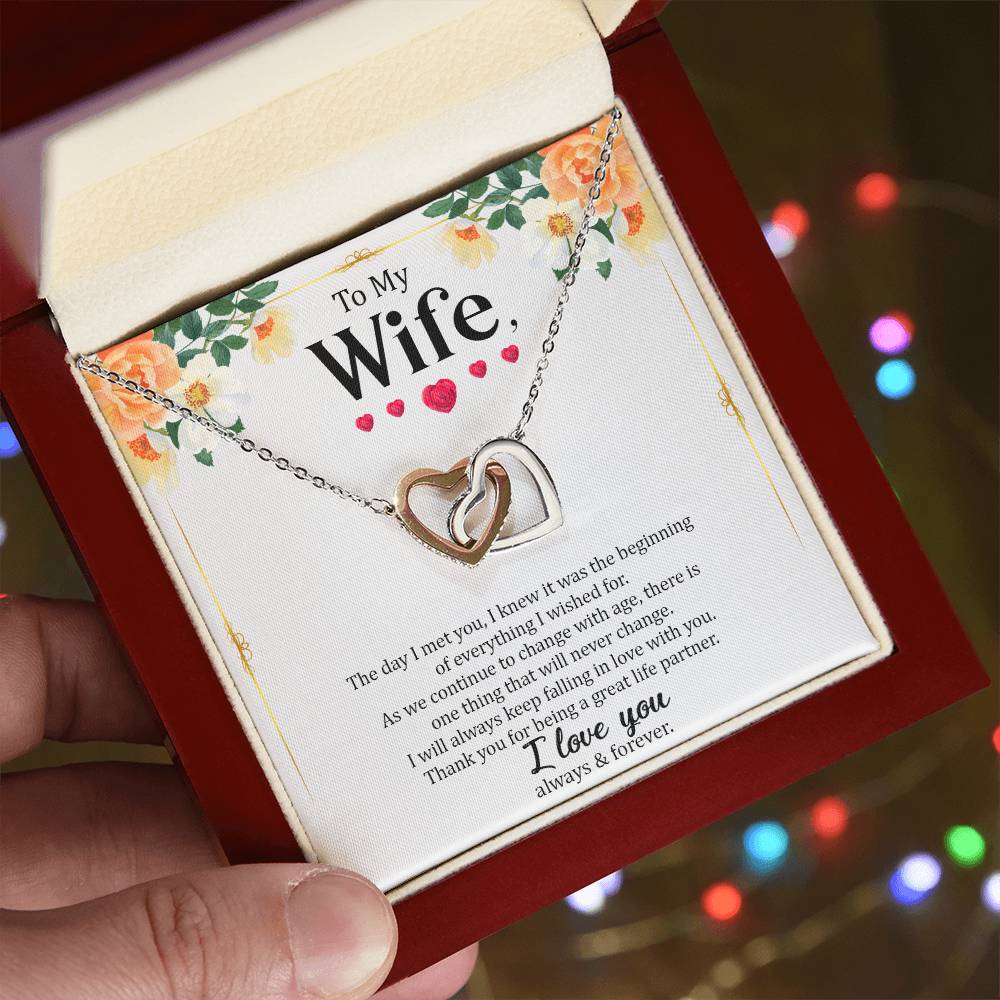 Collection Wife - Interlocking Hearts Interlocking Hearts Necklace