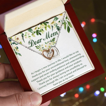 Dear Mom Interlocking Hearts Necklace Message Card