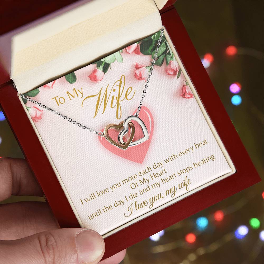 To My Wife Interlocking Hearts Necklace Message Card