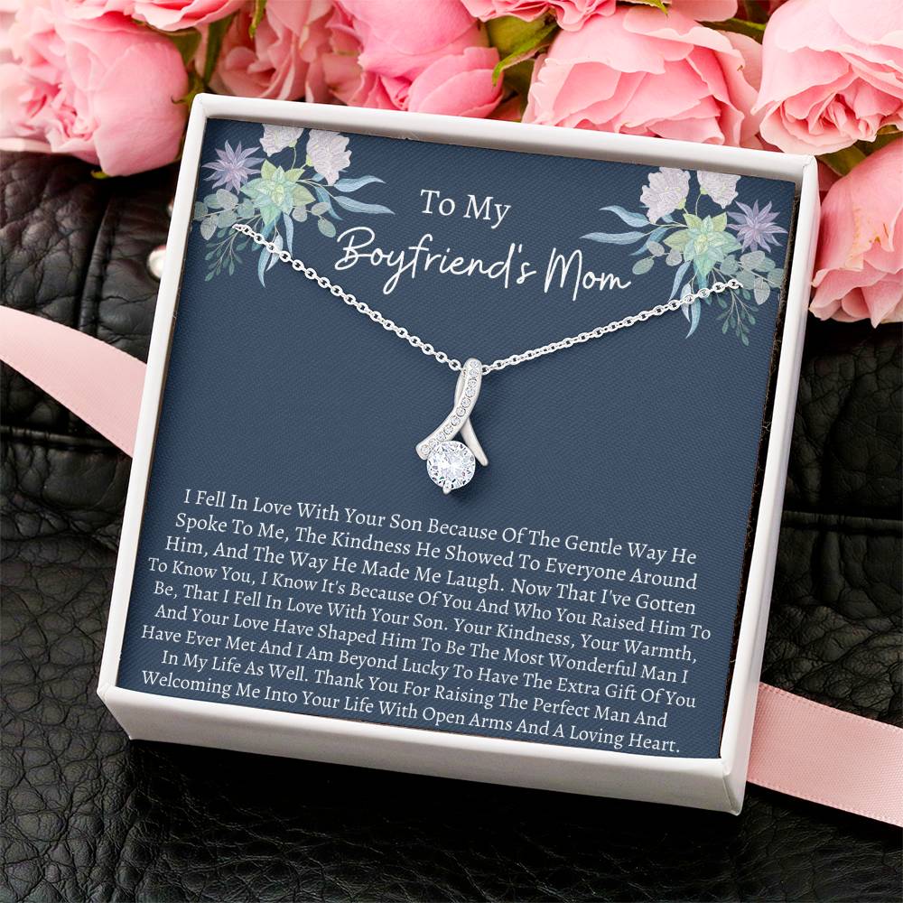 Boyfrend Mom - I Fell In Love Alluring Beauty Necklace